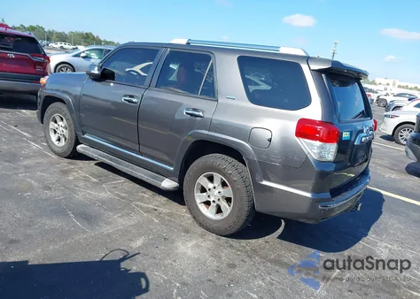 2010 Toyota 4Runner Sr5 V6 z USA, uszkodzony, nr VIN JTEZU5JR6A5004611